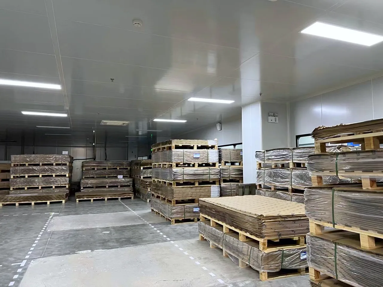 Laminate and core material storage